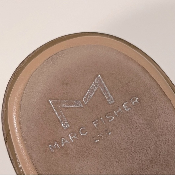 Marc Fisher Milvashi slingback suede sandals, 4.5” chunky heel, beige,sz 8.5 - Picture 6 of 12